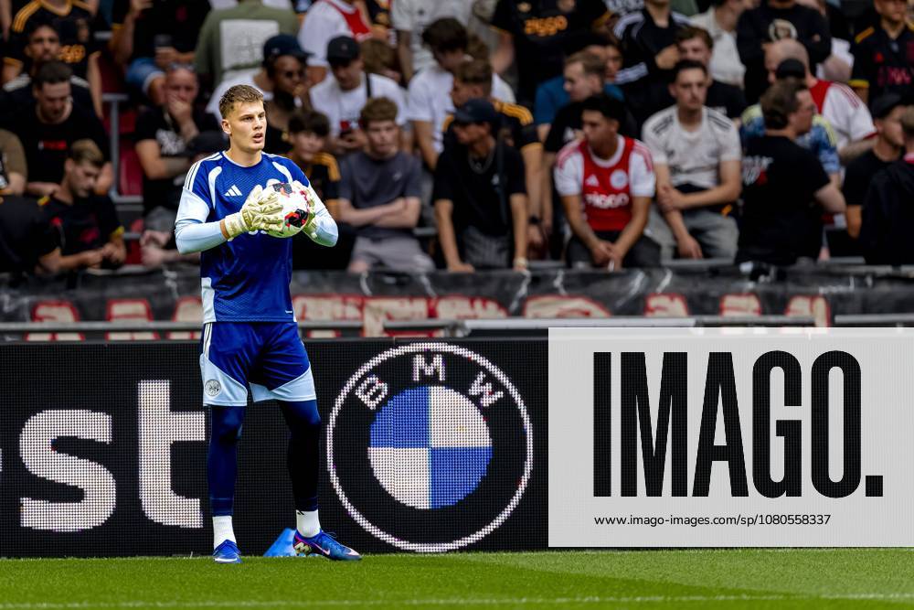 AMSTERDAM - AFC Ajax Amsterdam goalkeeper Maarten Paes during the Conference League match between AFC Ajax and FK Vojvodina at the Johan Cruijff ArenA on July 30, 2026 in Amsterdam, the Netherlands. (Photo by DeFodi Images) -