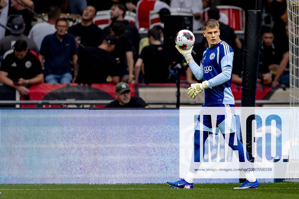 AMSTERDAM - AFC Ajax Amsterdam goalkeeper Maarten Paes during the Conference League match between AFC Ajax and FK Vojvodina at the Johan Cruijff ArenA on July 30, 2026 in Amsterdam, the Netherlands. (Photo by DeFodi Images) -