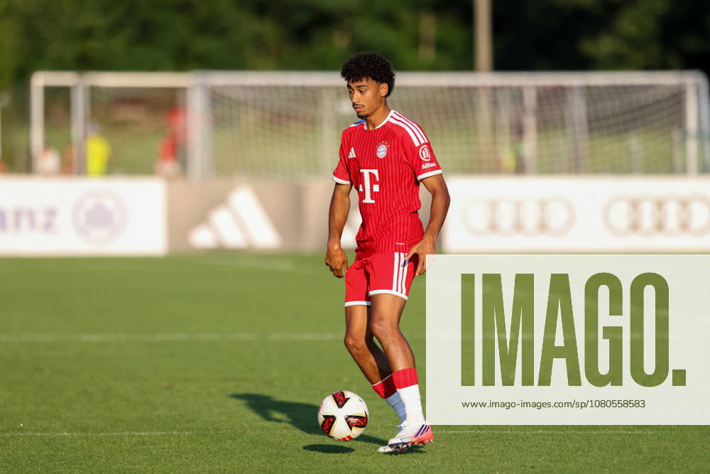 Nathaniel Brown (FC Bayern Muenchen, 11), GER, FC Rottach-Egern vs. FC Bayern Muenchen, Fussball, Testspiel, Saison 2026 2027, 30.07.2026, GER, FC Rottach-Egern vs. FC Bayern Muenchen, Fussball, Testspiel, Saison 2026 2027, 30.07.2026 Rottach-Egern