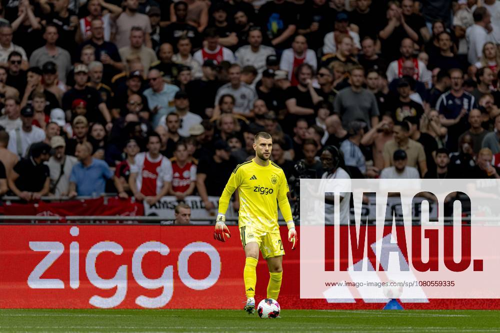 AMSTERDAM - AFC Ajax Amsterdam goalkeeper Maarten Paes during the Conference League match between AFC Ajax and FK Vojvodina at the Johan Cruijff ArenA on July 30, 2026 in Amsterdam, the Netherlands. (Photo by DeFodi Images) -