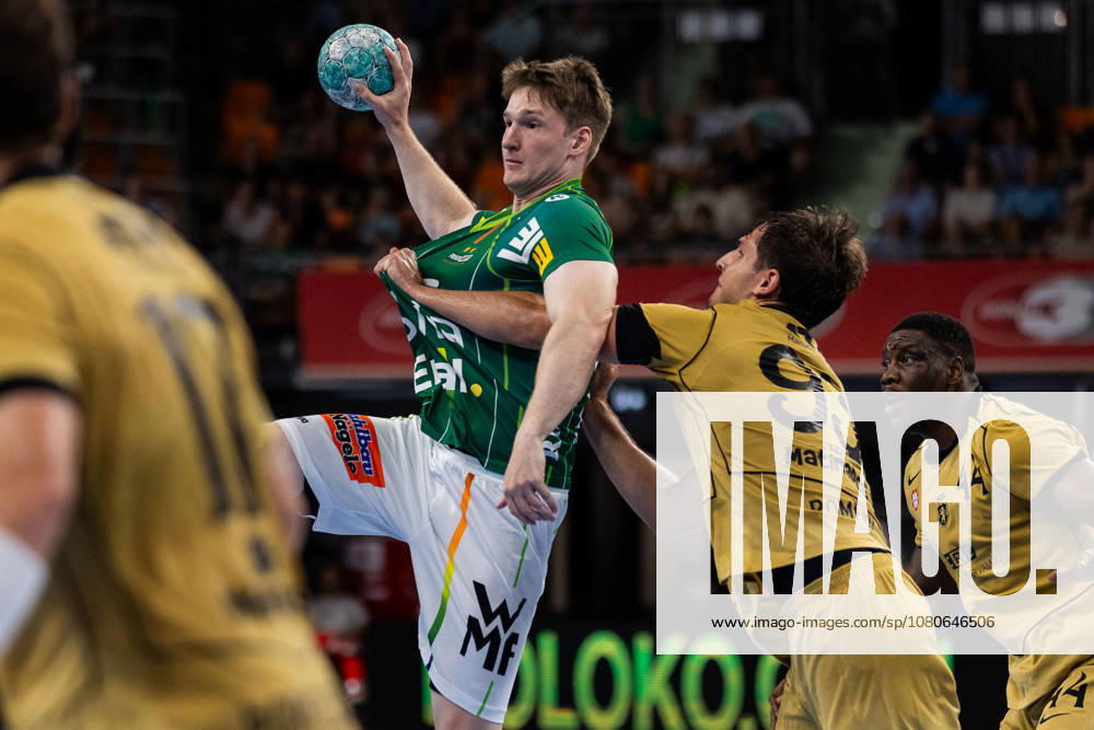 Oskar NEUDECK (FRISCH AUF! Goeppingen, 02) erzielt ein Tor, Aktion, Torwurf GER, FRISCH AUF! Goeppingen vs. Sporting Lissabon, Handball, Testspiel Vorbereitung, Spielzeit 2026 2027, 02.08.2026, GER, FRISCH AUF! Goeppingen vs. Sporting Lissabon, Handball, Testspiel Vorbereitung, Spielzeit 2026 2027, 02.08.2026, Neu-Ulm