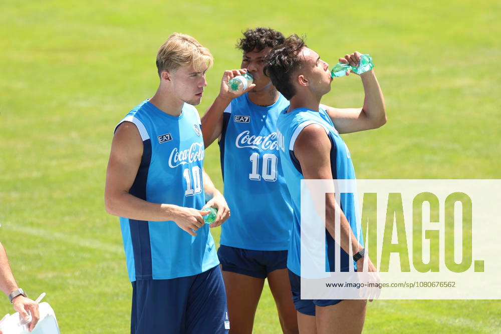 SSC Napoli Training Session Rasmus Hojlund of Manchester United, ManU and Alisson Santos of Napoli during a training session on Day 1 of the preseason camp of SSC Napoli at Stadio Patini in Castel di Sangro, Italy, on August 3, 2025. Castel di Sangro Abruzzo Italy