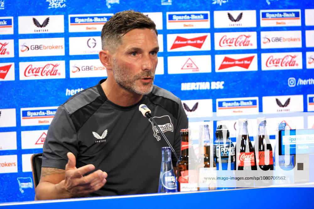 DEU GER, Fussball , 2.Fussballbundesliga, Saison 2026 2027), Sportforum, Hertha BSC, Pressekonferenz Cheftrainer Stefan Leitl (Hertha BSC Berlin) 2. Liga: DFB DFL regulations prohibit any use of photographs as image sequences and or quasi-video) Berlin Sportforum Berlin Deutschland