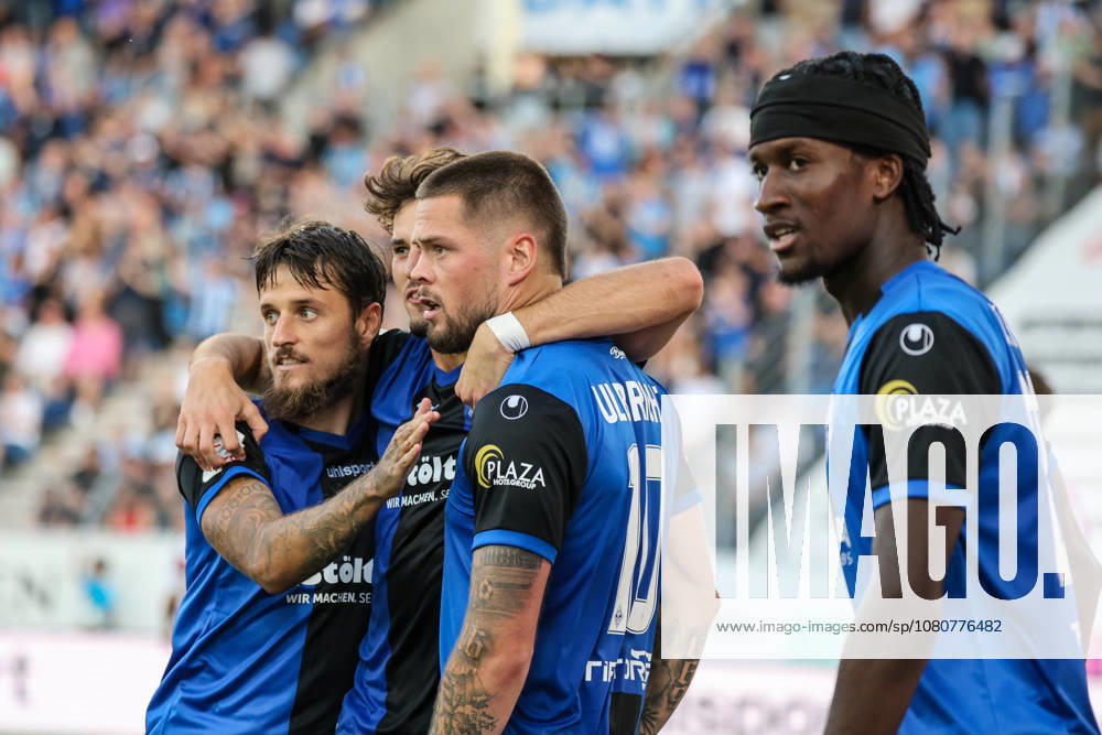 Julian Ulbricht (SV Waldhof Mannheim, 10) Torschütze zum 2:0, Tor und Torjubel, Gestik, Freude, Emotionen mit Vincent Thill (SV Waldhof Mannheim, 12), Jid Okeke (SV Waldhof Mannheim, 25) Fussball: 3. Liga, 1. Spieltag, SV Waldhof Mannheim vs. Fortuna Düsseldorf am 07.08.2026 in Mannheim (Carl-Benz-Stadion), Deutschland Mannheim Carl-Benz-Stadion Deutschland