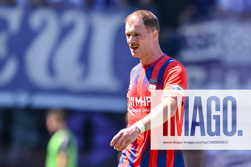 Budu Siwsiwadse (1. FC Heidenheim 1846) gestikuliert, gestik waehrend des spiels der 2. Bundesliga zwischen 1. FC Heidenheim und VfL Osnabrueck, Voith-Arena am 08. August 2026 in Heidenheim an der Brenz, Deutschland. (Foto von Harry Langer DeFodi Images) +++ Budu Siwsiwadse (1. FC Heidenheim 1846) gestures during the 2nd Bundesliga match between 1. FC Heidenheim and VfL Osnabrueck at Voith-Arena on August 8, 2026 in Heidenheim an der Brenz, Germany. (Photo by Harry Langer DeFodi Images) DFB DFL REGULATIONS PROHIBIT ANY USE OF PHOTOGRAPHS AS IMAGE SEQUENCES AND OR QUASI-VIDEO. (Photo by Harry Langer DeFodi Images) DFB DFL REGULATIONS PROHIBIT ANY USE OF PHOTOGRAPHS AS IMAGE SEQUENCES AND OR QUASI-VIDEO. -
