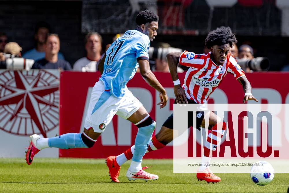 ROTTERDAM - SC Feyenoord Rotterdam forward Gaoussou Diarra, Sparta Rotterdam defender Lushendry Martes during the Vriendenloterij Eredivisie match between Sparta and Feyenoord at Stadion Het Kasteel on August 9, 2026 in Rotterdam, Netherlands. (Photo by DeFodi Images) -