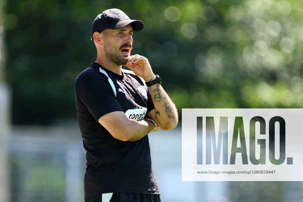 Alexander Hahn (Trainer, FC St. Pauli U23) Fußball I Herren I Regionalliga Nord I Saison 2026-2027 I 2. Spieltag I FC St. Pauli U23 - Bremer SV I 09.08.2026 I Edmund-Plambeck-Stadion