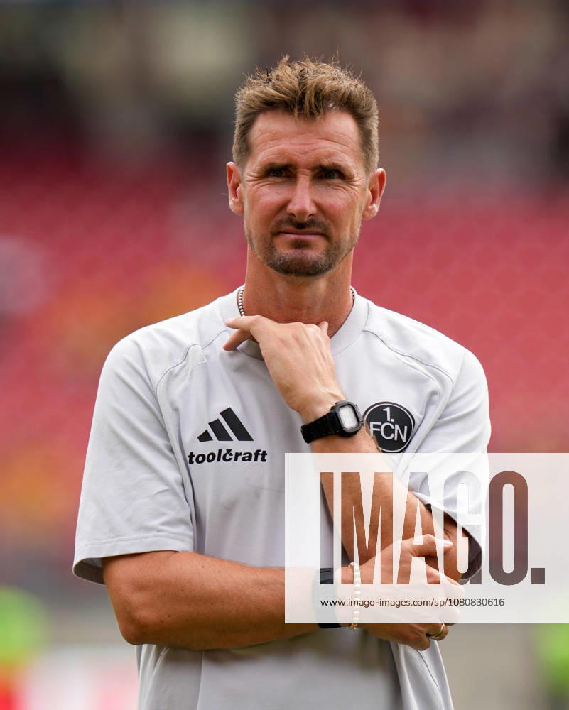 Miroslav Klose (1. FC Nuernberg, Cheftrainer) nach dem Spiel. GER, 1. FC Nürnberg vs SG Dynamo Dresden, 2. Bundesliga, 1. Spieltag, Saison 2026-27, Max-Morlock-Stadion, Nürnberg, 09.08.2026 DFL REGULATIONS PROHIBIT ANY USE OF PHOTOGRAPHS AS IMAGE SEQUENCES AND OR QUASI-VIDEO Foto: HMB Media Scott W. Coleman Nürnberg Max-Morlock-Stadion Bayern GER
