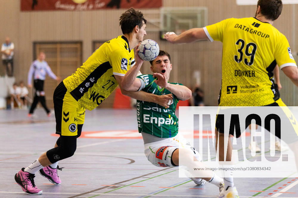 Elias NEWEL (FRISCH AUF! Goeppingen, 40) im Zweikampf gegen Philipp MEYER (TVB Stuttgart, 27) GER, FRISCH AUF! Goeppingen vs. TVB Stuttgart, Handball, Vorbereitung, Turnier, S-Cup Altensteig, Finale, Spielzeit 2026 2027, 09.08.2026, GER, FRISCH AUF! Goeppingen vs. TVB Stuttgart, Handball, Vorbereitung, Turnier, S-Cup Altensteig, Finale, Spielzeit 2026 2027, 09.08.2026, Altensteig