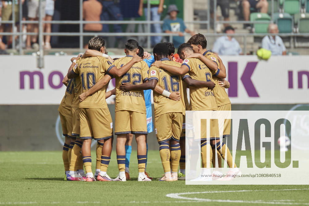 Brack Super League 2026 2027 FC St. Gallen 1879 vs. FC Luzern, St. Gallen, Schweiz St. Gallen, Schweiz, 9. August 2026. Die Spieler des FC Luzern während des Brack Super League Spiels FC St. Gallen 1879 gegen FC Luzern in St. Gallen.