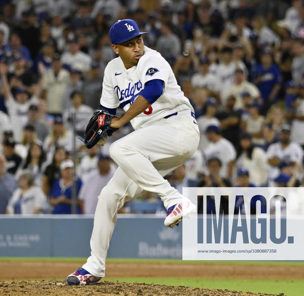 Los Angeles Dodgers closing pitcher Edwin Diaz winds up to deliver against the Kansas City Royals at Dodger Stadium in Los Angeles on Monday, August 10, 2026. LAP2026081007 JIMxRUYMEN