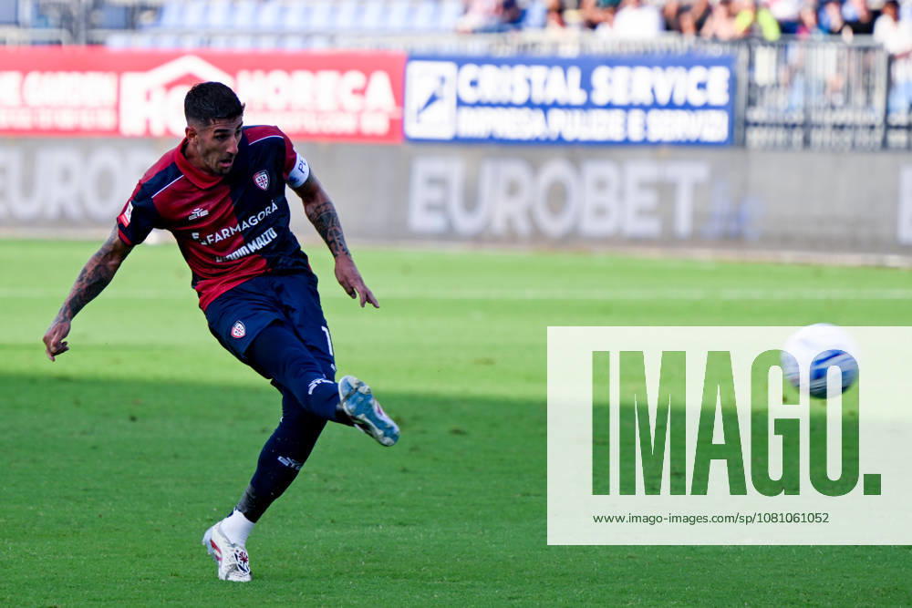 Cagliari s Alessandro Deiola in action during the Coppa Italia Frecciarossa soccer match between Cagliari Calcio and Arezzo at the Unipol Domus in Cagliari, Sardinia - Friday 14th august 2026. - Soccer