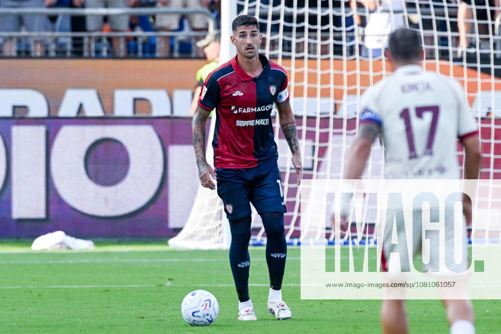 Cagliari s Alessandro Deiola in action during the Coppa Italia Frecciarossa soccer match between Cagliari Calcio and Arezzo at the Unipol Domus in Cagliari, Sardinia - Friday 14th august 2026. - Soccer