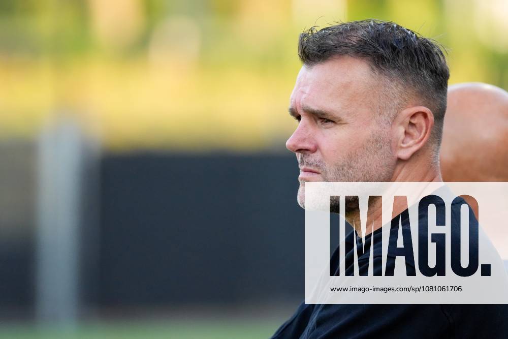 , BUKO Stadion , season 2026 2027 , Dutch Eredivisie football , match between Telstar and Sparta Rotterdam , Picture shows Telstar coach Henk Brugge Telstar - Sparta x205709335x