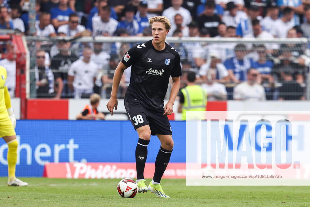 2026.08.15, Fußball, 2. Bundesliga, VfL Osnabrück - 1. FC Magdeburg, Stadion an der Bremer Brücke, 2.Spieltag, Saison 2026 2027: Luka Hyrylaeinen (1. FC Magdeburg 38) DFB regulations prohibit any use of photographs as image sequences and or quasi-video. Photo: WilkowskixPressefotoKochx Niedersachsen Deutschland