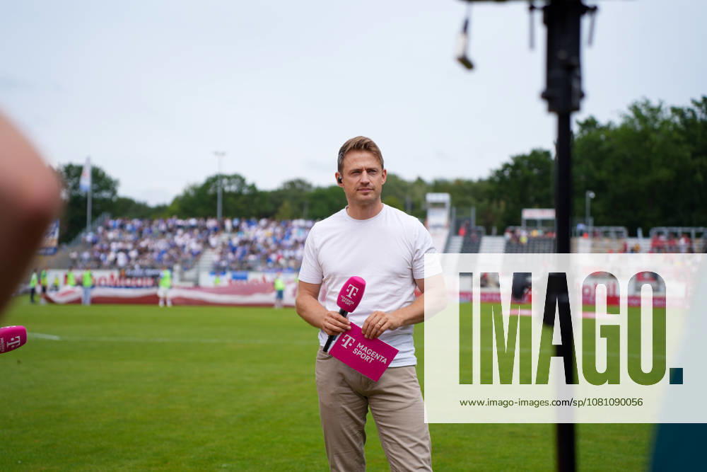 Deutschland: Fussball, 3. Liga, 2. Spieltag, Hänsch-Arena, SV Meppem vs. SG Sonnenhof-Großaspach: Magenta