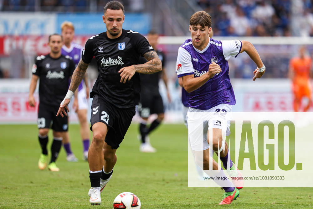 2026.08.15, Fußball, 2. Bundesliga, VfL Osnabrück - 1. FC Magdeburg, Stadion an der Bremer Brücke, 2.Spieltag, Saison 2026 2027: Falko Michel (1. FC Magdeburg 21) im Zweikampf gegen Bernd Riesselmann (VfL Osnabrueck 22) DFB regulations prohibit any use of photographs as image sequences and or quasi-video. Photo: WilkowskixPressefotoKochx Niedersachsen Deutschland