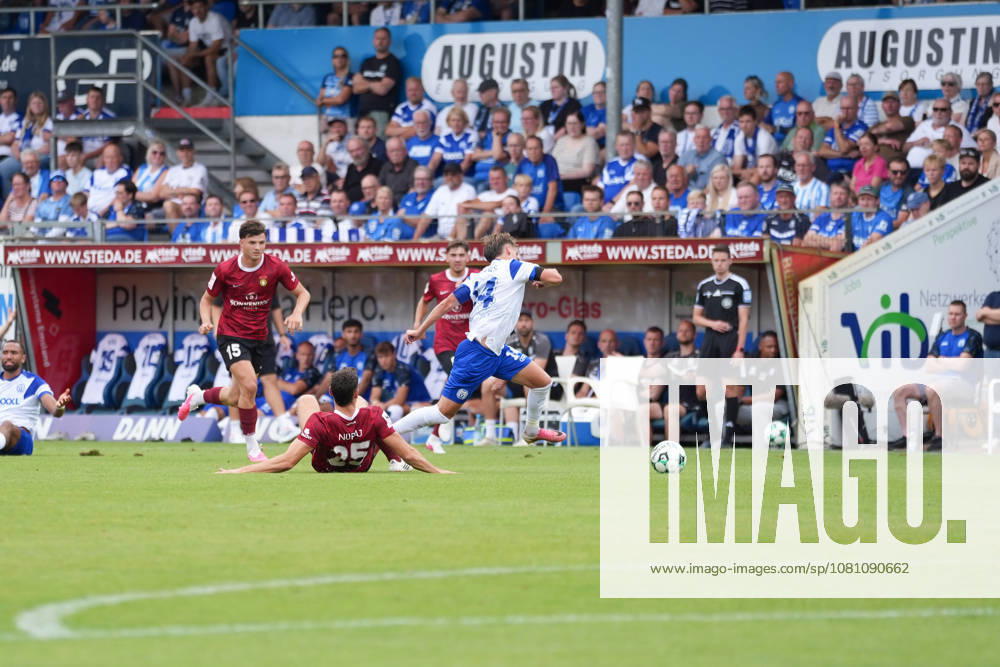 Deutschland: Fussball, 3. Liga, 2. Spieltag, Hänsch-Arena, SV Meppem vs. SG Sonnenhof-Großaspach: Foul an Thorben Deters (SV Meppen, 14)