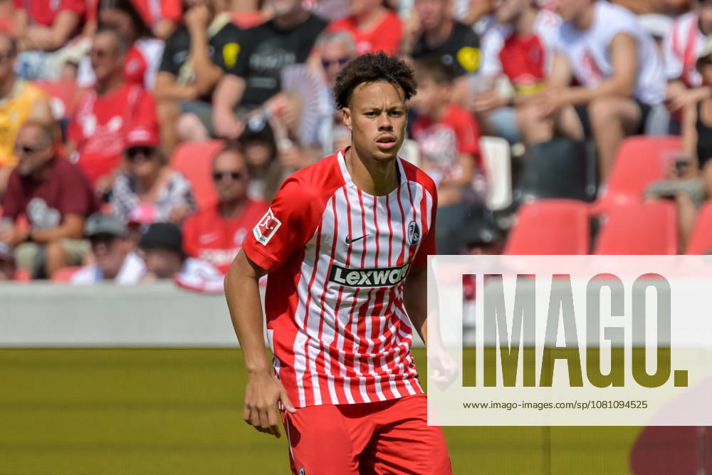Derry Scherhant (SC Freiburg, 07) GER, SC Freiburg vs Crystal Palace FC, Fussball, Testspiel, , Saison 2026 2027, 15.08.2026 GER, SC Freiburg vs Crystal Palace FC, Fussball, Testspiel, , Saison 2026 2027, 15.08.2026 Freiburg