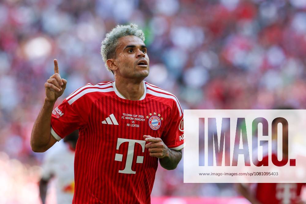 Torjubel von Luis Diaz 14 (FC Bayern Muenchen) zum 1:0, FC Bayern Muenchen vs. RB Leipzig, Fussball, Telekom Cup, 15.08.2026 Muenchen Bayern Deutschland
