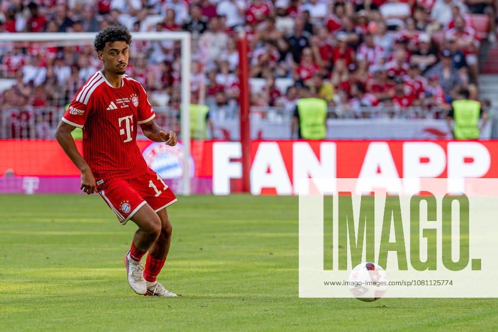 Nathaniel Brown (FC Bayern Muenchen, 11) GER, FC Bayern Muenchen vs. RB Leipzig, Fussball, Telekom-Cup, Testspiel, Spielzeit 2026 2027, 15.08.2026 . Foto: HMB Media Heike Feiner