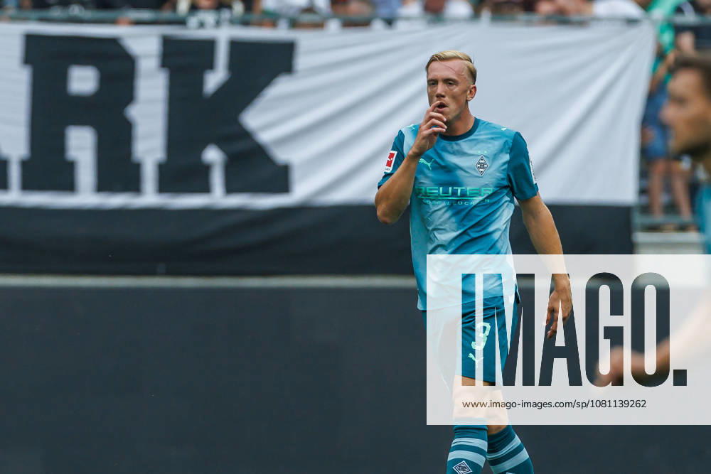Isac Lidberg (Borussia Moenchengladbach) looks on during the pre-season friendly match between Borussia Moenchengladbach and Aston Villa at ista-Borussia-Park on August 15, 2026 in Moenchengladbach, Germany. (Photo by Mario Hommes DeFodi Images) -