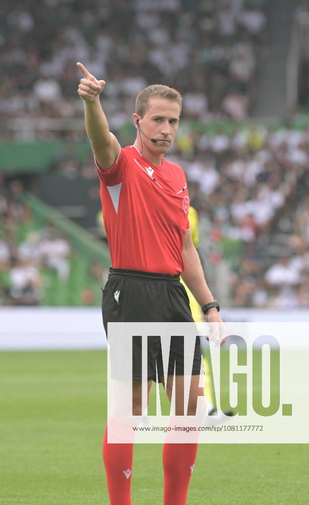 ESP: LaLiga EA Sports Racing Santander v Villarreal CF Miguel Sesma Espinosa referee during LaLiga EA Sports between Racing Santander v Villarreal CF played at Campos de de El Sardinero Stadium in Cantabria on August 16, 2026 in Spain Spain Futbol