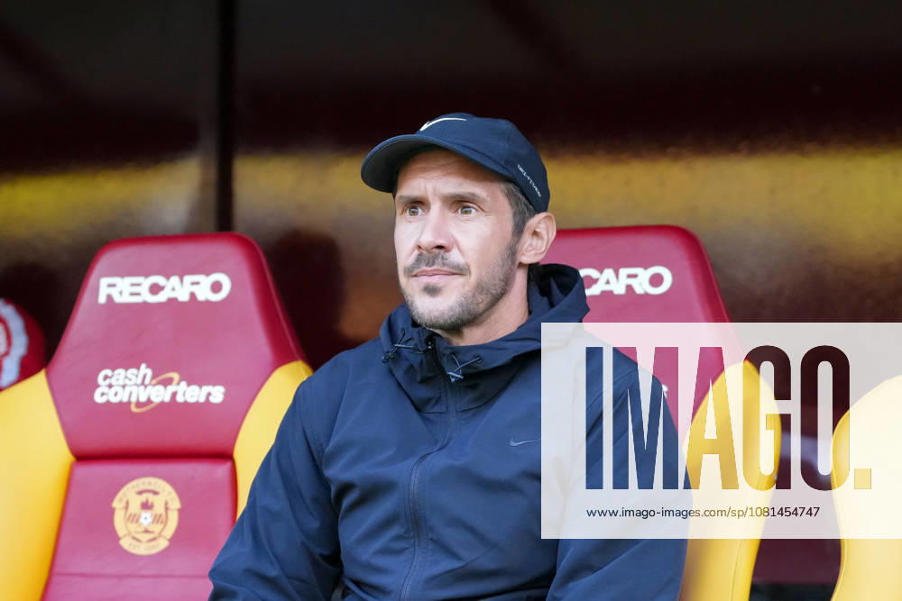 Julian Schuster (SC Freiburg, Trainer) , Schottland, Fussball, UEFA Conference League, Play-offs, Hinspiel, 2026 2027, Motherwell FC vs. SC Freiburg, 20.08.2026, Fir Park Stadium, Motherwell Motherwell Fir Park Stadium North Lanarkshire Schottland
