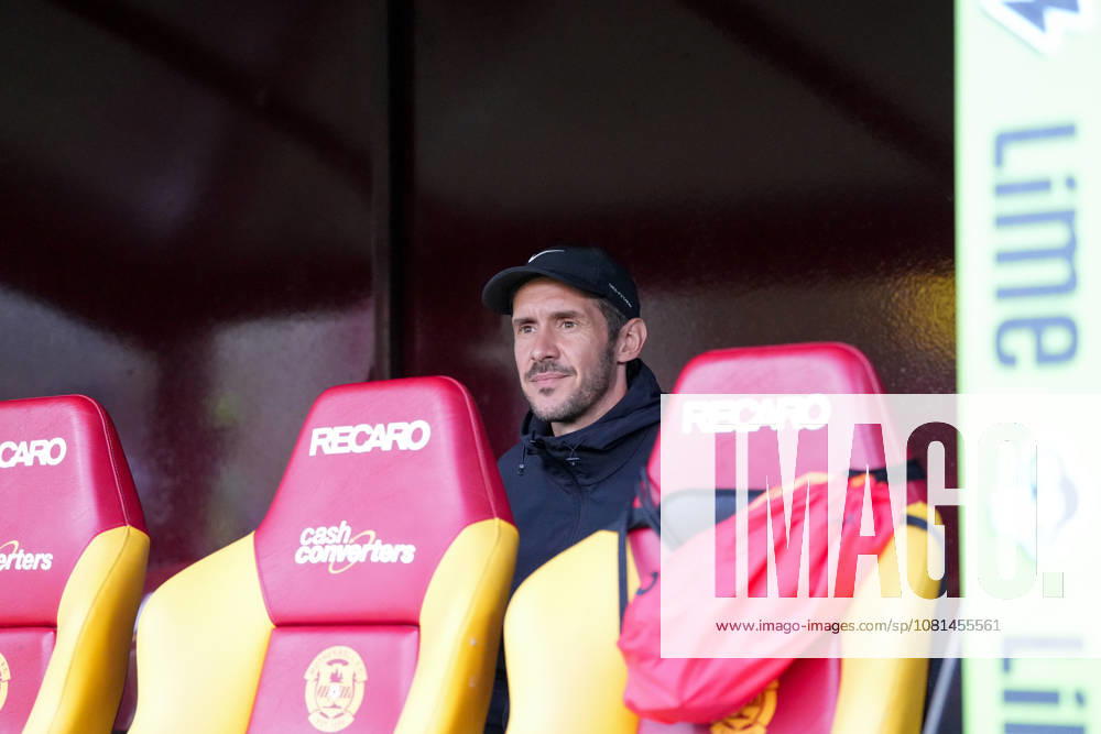 Julian Schuster (SC Freiburg, Trainer) , Schottland, Fussball, UEFA Conference League, Play-offs, Hinspiel, 2026 2027, Motherwell FC vs. SC Freiburg, 20.08.2026, Fir Park Stadium, Motherwell Motherwell Fir Park Stadium North Lanarkshire Schottland