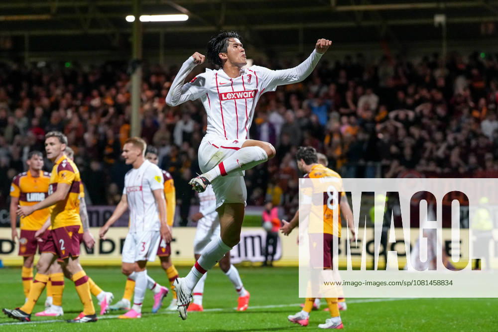 Keisuke Goto (SC Freiburg, 42) Torjubel, Emotionen, Torschuss, Abschluss, Torerfolg, Tor, Treffer , Schottland, Fussball, UEFA Conference League, Play-offs, Hinspiel, 2026 2027, Motherwell FC vs. SC Freiburg, 20.08.2026, Fir Park Stadium, Motherwell Motherwell Fir Park Stadium North Lanarkshire Schottland