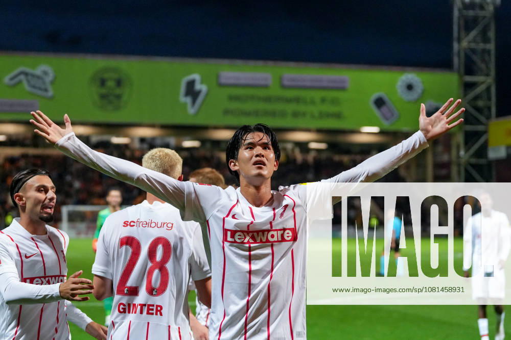 Keisuke Goto (SC Freiburg, 42) Torjubel, Emotionen, Torschuss, Abschluss, Torerfolg, Tor, Treffer , Schottland, Fussball, UEFA Conference League, Play-offs, Hinspiel, 2026 2027, Motherwell FC vs. SC Freiburg, 20.08.2026, Fir Park Stadium, Motherwell Motherwell Fir Park Stadium North Lanarkshire Schottland