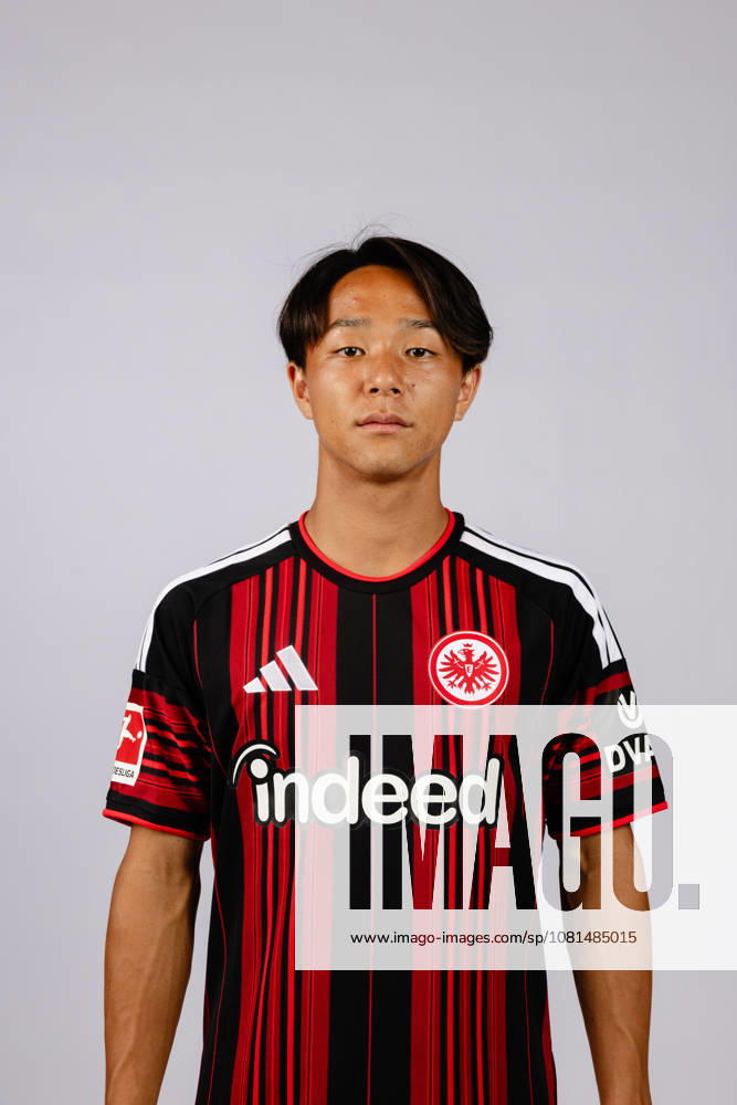 Keita Kosugi (Eintracht Frankfurt) - Eintracht Frankfurt Porträttermin 2026 2027 Eintracht Frankfurt Porträttermin 2026 2027 SGE