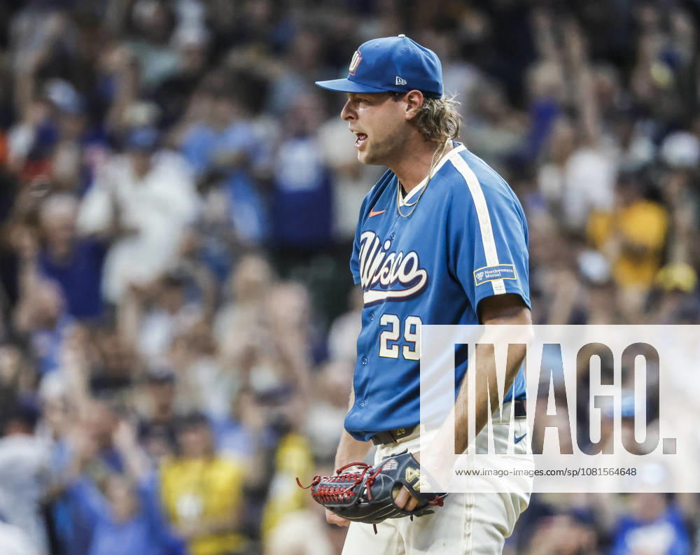 Milwaukee Brewers closing pitcher Trevor Megill reacts after throwing the final strike in the ninth inning of the MLB, Baseball Herren, USA game between the Atlanta Braves and the Milwaukee Brewers at American Family Field in Milwaukee, Wisconsin on Friday, August 21, 2026. The Brewers defeated the Braves 2-1. MIL20260821828 TANNENxMAURY