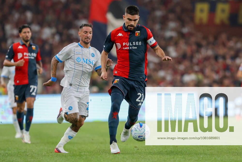 GenoaÕs Johan Vasquez fights for the ball during the Serie A soccer match between Genoa and Napoli at the Luigi Ferraris Stadium in Genoa, Italy - Saturday, August 22, 2026. - Soccer .