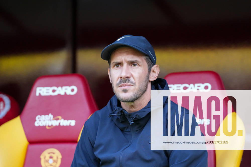 Julian Schuster (SC Freiburg, Trainer) , Schottland, Fussball, UEFA Conference League, Play-offs, Hinspiel, 2026 2027, Motherwell FC vs. SC Freiburg, 20.08.2026, Fir Park Stadium, Motherwell Motherwell Fir Park Stadium North Lanarkshire Schottland