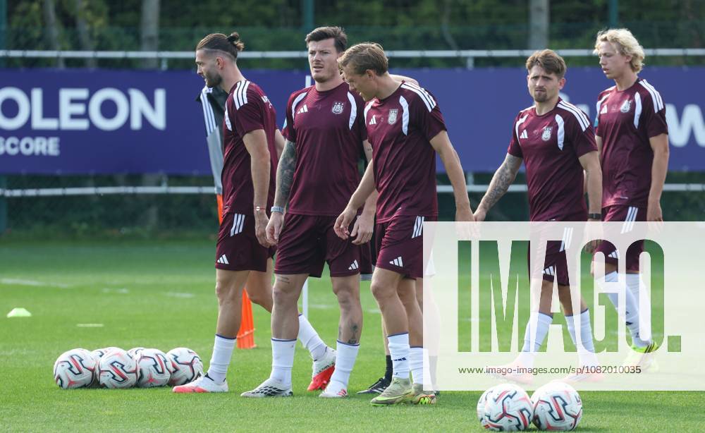 Anderlecht s Giulian Biancone and Anderlecht s Ludwig Augustinsson pictured during a training session of Belgian soccer team RSC Anderlecht, Wednesday 26 August 2026 in Brussels, in preparations of the return leg of the play-off round for the UEFA Europa League phase, against Kazakh Kairat Almaty. VIRGINIExLEFOUR x184415561x