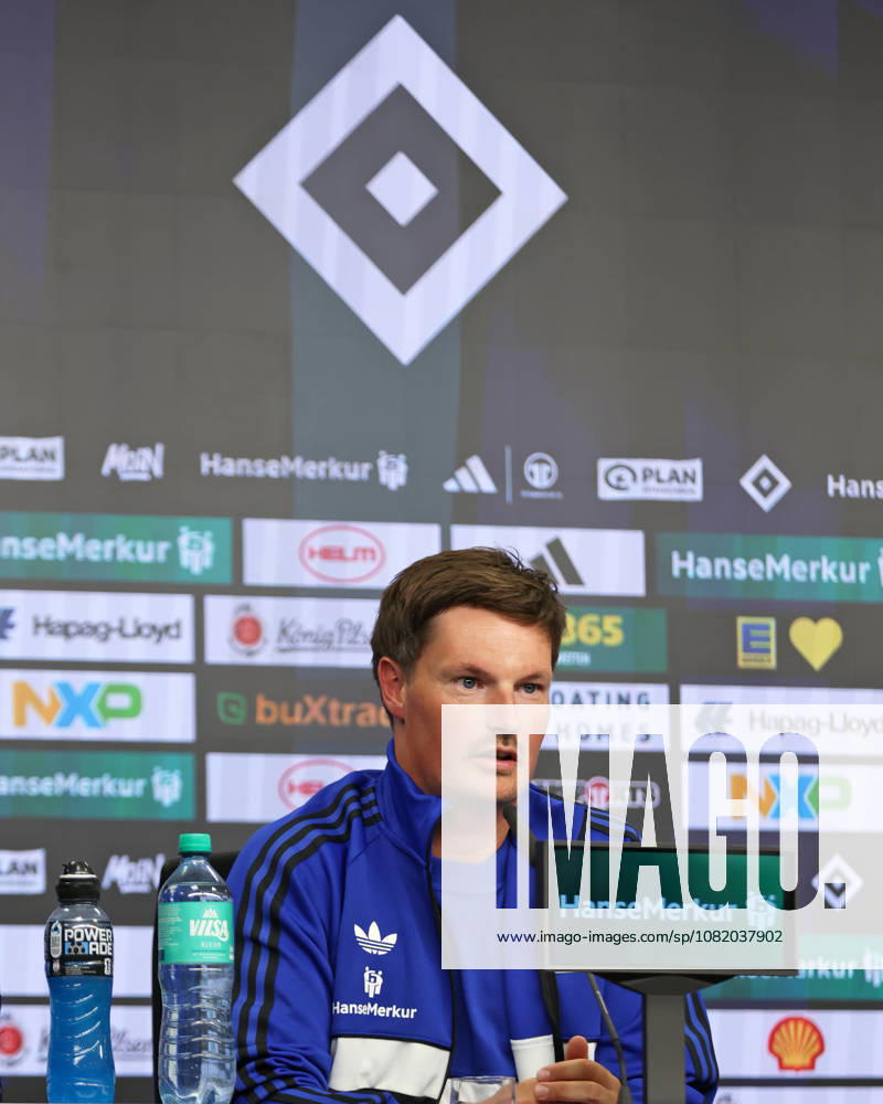 Bundesliga 1. Spieltag Borussia Dortmund - Hamburger SV 27.08.2026 Pressekonferenz vor dem Spiel Trainer Merlin Polzin (Hamburger SV)