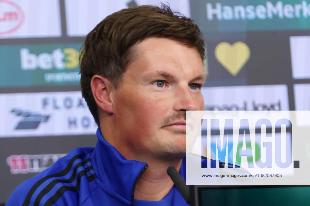 Bundesliga 1. Spieltag Borussia Dortmund - Hamburger SV 27.08.2026 Pressekonferenz vor dem Spiel Trainer Merlin Polzin (Hamburger SV)