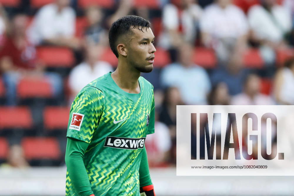 Mio Backhaus (SC Freiburg, 01) , Deutschland, Fussball, UEFA Conference League, Play-offs, 2026 2027, SC Freiburg vs. Motherwell FC, 27.08.2026, Freiburg im Breisgau Europa-Park Stadion Deutschland