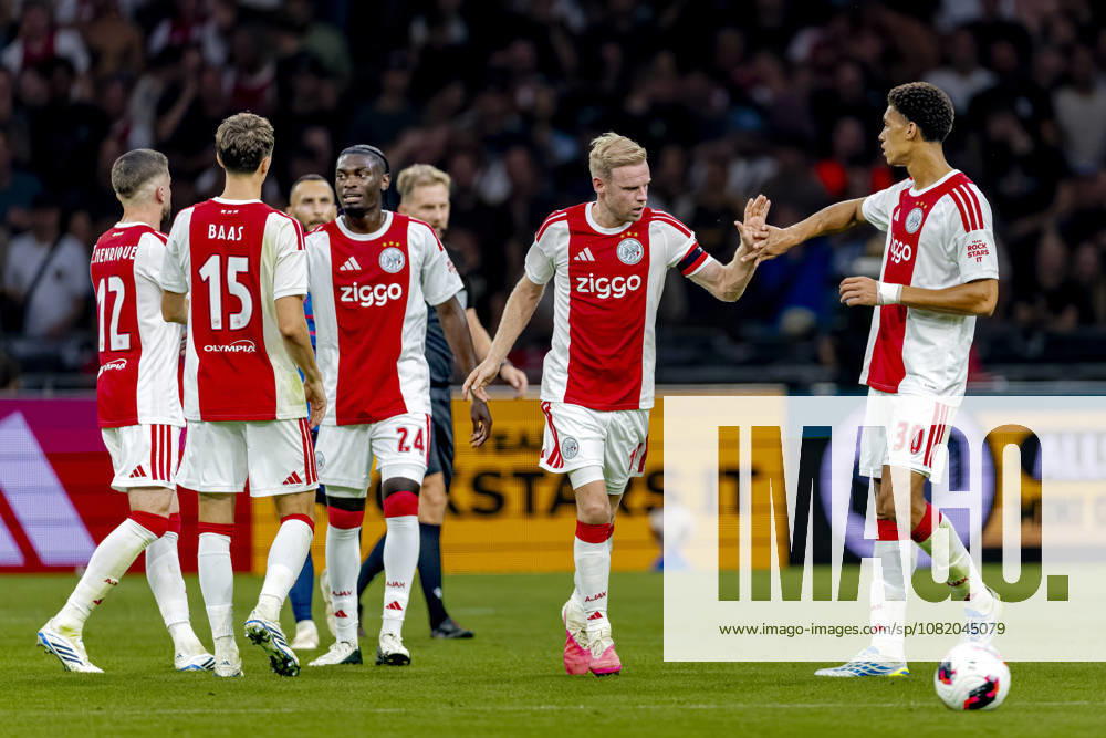 AMSTERDAM AFC Ajax Amsterdam midfielder Davy Klaassen scores the equaliser to make it 2 2 and celebrates the goal during the UEFA Conference League match at the Johan Cruijff ArenA on 27 August 2026 in Amsterdam, the Netherlands. (Photo by DeFodi Images) -
