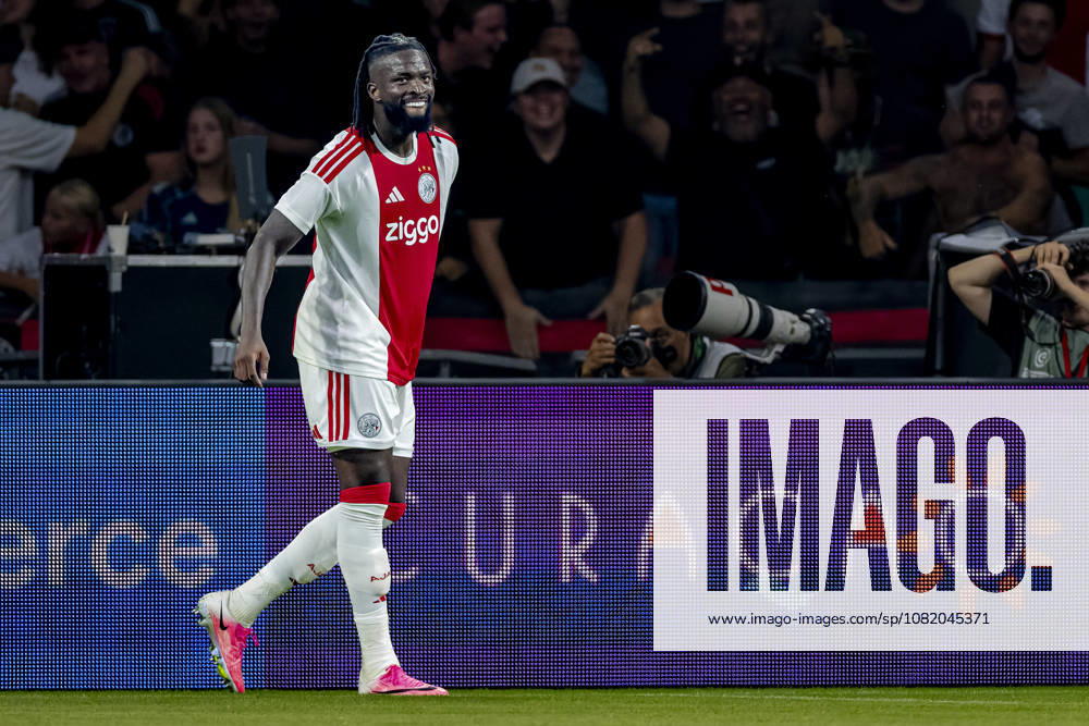 AMSTERDAM AFC Ajax Amsterdam forward Toluwalase Arokodare celebrates his goal during the UEFA Conference League at the Johan Cruijff ArenA on 27 August 2026 in Amsterdam, the Netherlands. (Photo by DeFodi Images) -