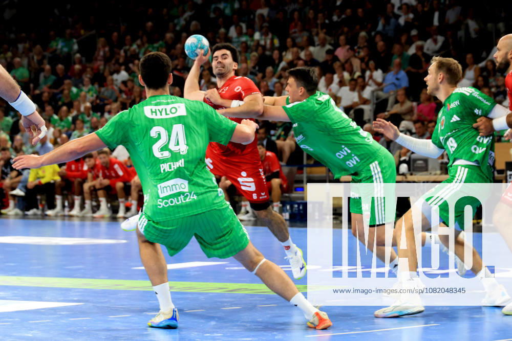 GER Deutschland, Handball, 1.Bundesliga, 27.08.2026, Saison 2026 2027, Berlin, Fuechse Berlin vs Melsungen Lauro Pichiri ( Fuechse Berlin 24 ), Simak, Frederik ( Fuechse Berlin 9 ), Erik Balenciaga ( MT Melsungen 6 ) Berlin Max-Schmeling-Halle Berlin Deutschland