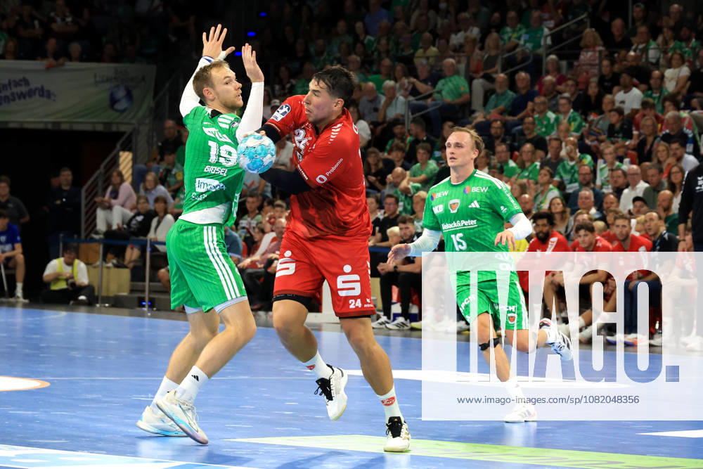 GER Deutschland, Handball, 1.Bundesliga, 27.08.2026, Saison 2026 2027, Berlin, Fuechse Berlin vs Melsungen Mathias Gidsel ( Fuechse Berlin 19 ), Tobias Grondahl ( Fuechse Berlin 15 ), Daniel Dujshebaev ( MT Melsungen 24 ) Berlin Max-Schmeling-Halle Berlin Deutschland