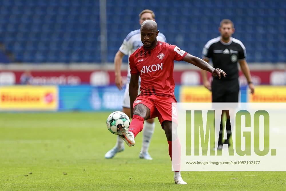 GER, Fussball, Herren, 3. Liga, Saison 2026 2027, MSV Duisburg - FC Würzburger Kickers David Kinsombi (Würzburg) in Aktion am Ball, Einzelaktion Duisburg schauinsland-reisen-Arena Nordrhein-Westfalen Deutschland