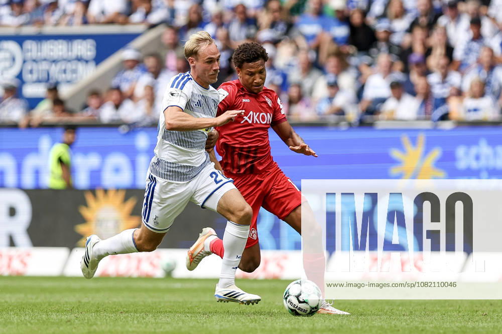 GER, Fussball, Herren, 3. Liga, Saison 2026 2027, MSV Duisburg - FC Würzburger Kickers Florian Krüger (Duisburg) und Liam Omore (Würzburg) Duisburg schauinsland-reisen-Arena Nordrhein-Westfalen Deutschland