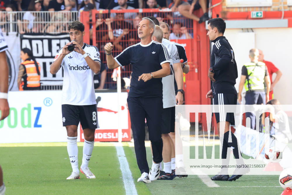 GER , Fussball, 1.Fussballbundesliga, 2026 2027, Alte Foersterei, 1.FC Union vs. Eintracht Frankfurt Cheftrainer Ali Huetter ( Eintracht Frankfurt ), Fares Chaibi ( Eintracht Frankfurt 8 ) 1. Liga: DFB DFL regulations prohibit any use of photographs as image sequences and or quasi-video) Berlin Stadion Alte Foersterei Berlin Deutschland