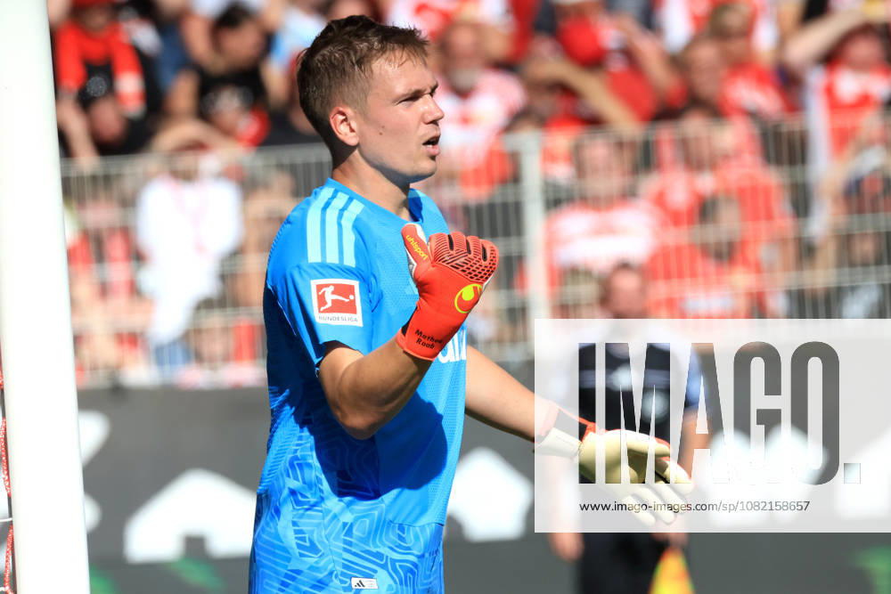 GER , Fussball, 1.Fussballbundesliga, 2026 2027, Alte Foersterei, 1.FC Union vs. Eintracht Frankfurt Matheo Raab ( 1.FC Union Berlin 31 ) 1. Liga: DFB DFL regulations prohibit any use of photographs as image sequences and or quasi-video) Berlin Stadion Alte Foersterei Berlin Deutschland