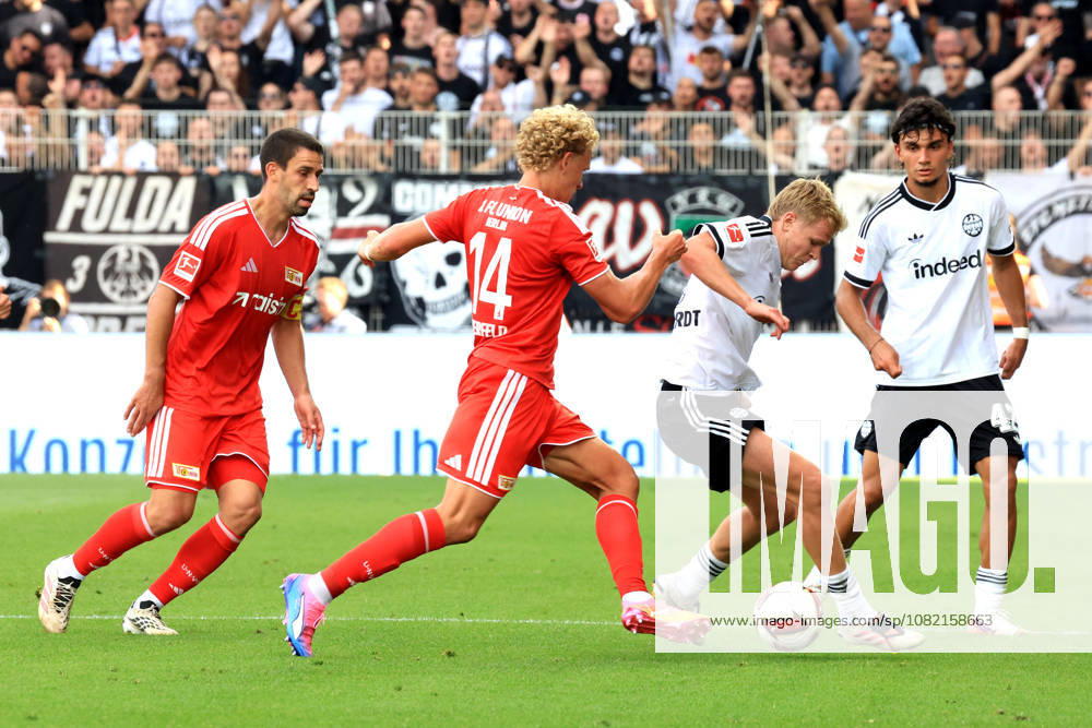 GER , Fussball, 1.Fussballbundesliga, 2026 2027, Alte Foersterei, 1.FC Union vs. Eintracht Frankfurt Rani Khedira ( 1.FC Union Berlin 8 ), Leopold Querfeld ( 1.FC Union Berlin 14 ), JONATHAN BURKARDT ( Eintracht Frankfurt 9 ), Can Uzum ( Eintracht Frankfurt 42 ) 1. Liga: DFB DFL regulations prohibit any use of photographs as image sequences and or quasi-video) Berlin Stadion Alte Foersterei Berlin Deutschland