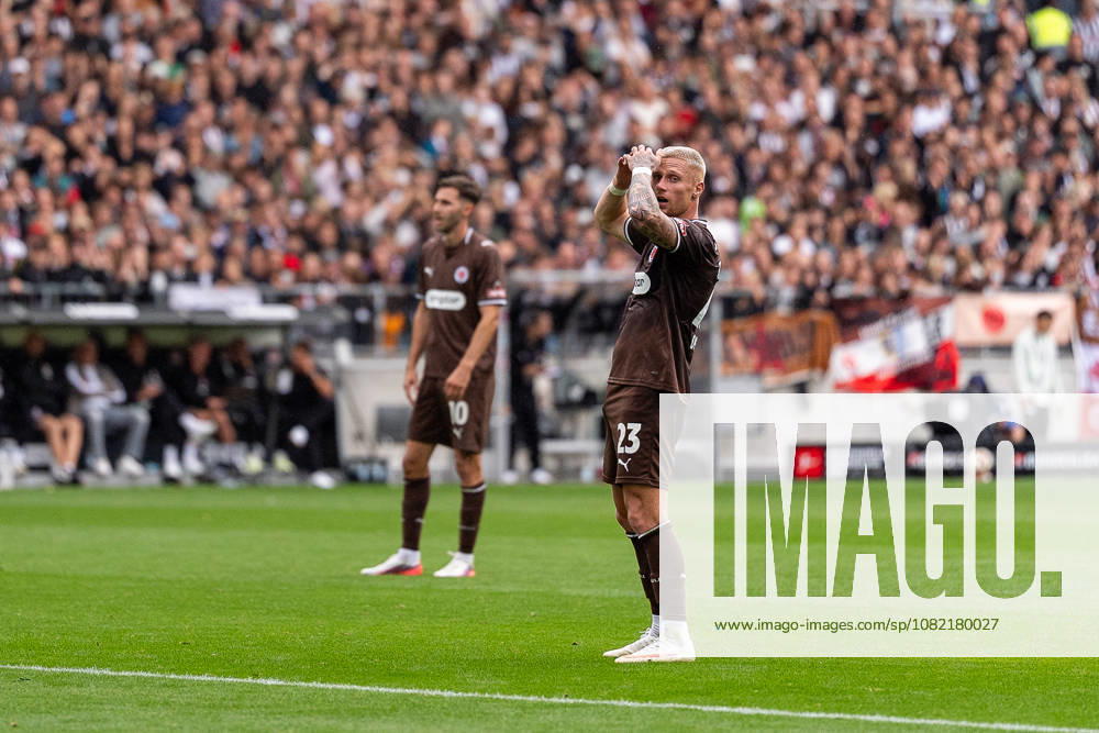 Louis Oppie (FC St. Pauli, 23) enttaeuscht Enttaeuschung, GER, FC St. Pauli vs. 1. FC Kaiserslautern, Fussball, 2. Bundesliga, Spieltag 3, Saison 2026 2027, 30.08.2026 DFL REGULATIONS PROHIBIT ANY USE OF PHOTOGRAPHS AS IMAGE SEQUENCES AND OR QUASI-VIDEO GER, FC St. Pauli vs. 1. FC Kaiserslautern, Fussball, 2. Bundesliga, Spieltag 3, Saison 2026 2027, 30.08.2026 Hamburg