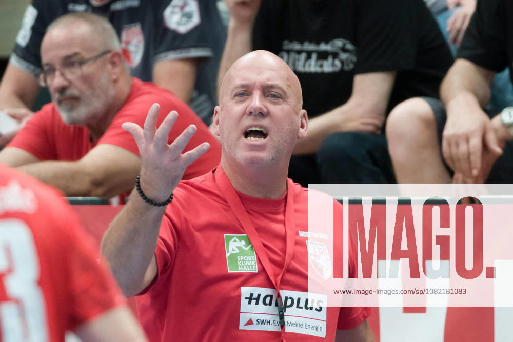 Trainer Pether Krautmeyer (Halle), SV Union Halle-Neustadt vs. TuS Metzingen, 1. Handball Bundesliga Frauen, Saison 2026 27, 30.08.2026 Halle SWH Arena Sachsen-Anhalt Deutschland
